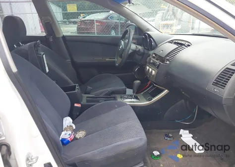 2005 Nissan Altima 2.5 S from USA, damaged, VIN 1N4AL11D05C360495